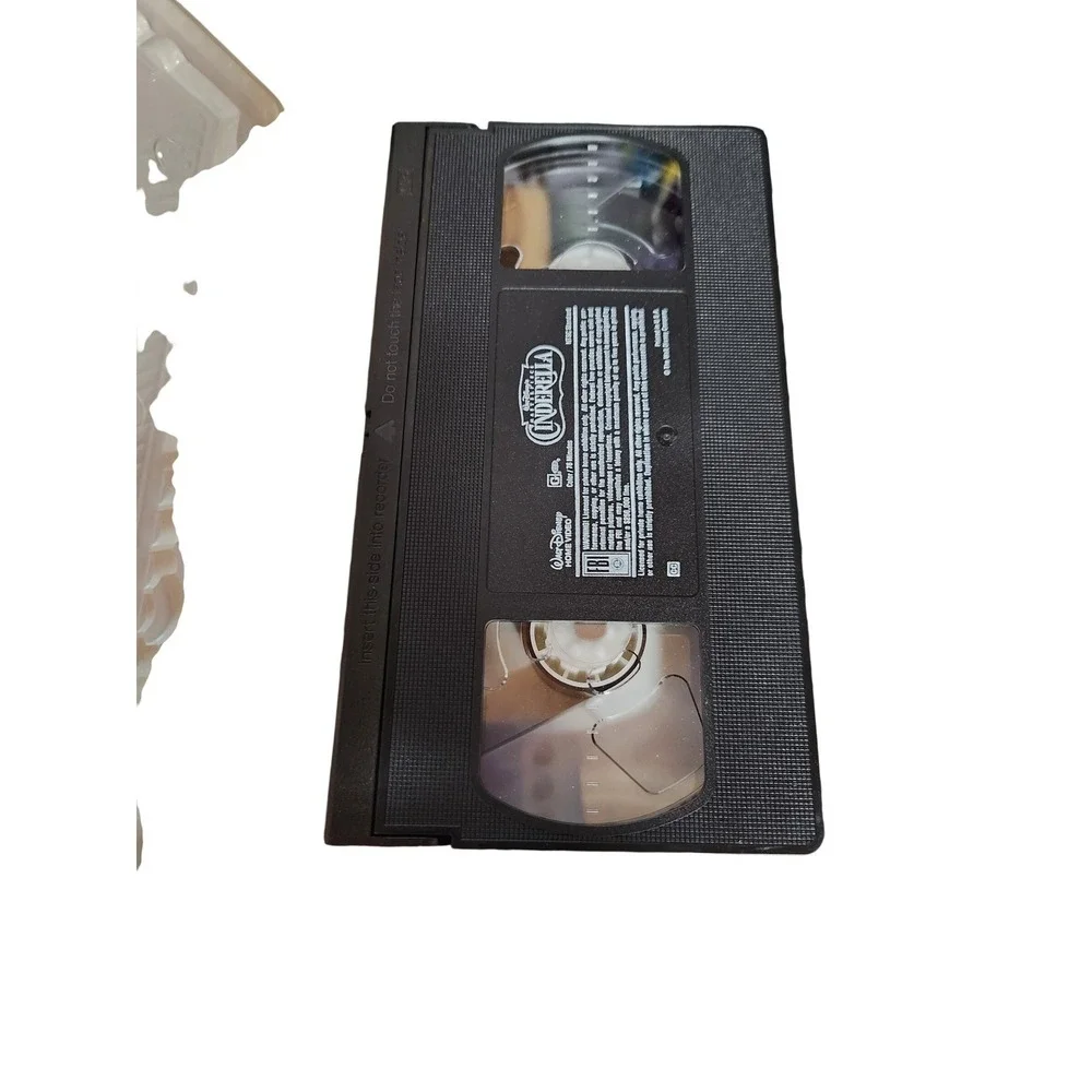 Walt Disney Masterpiece Cinderella VHS Movie 1995 White Clamshell G Rated 5265-1